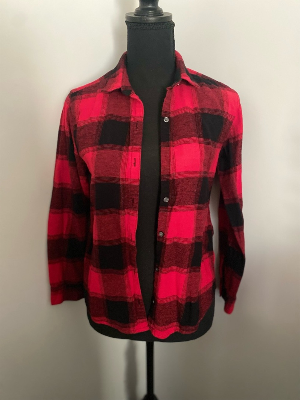 Old Navy Red & Black Plaid Flannel Shirt Kids XL (14-16) Unisex